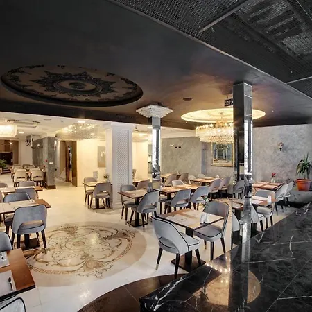 White Monarch Hotel 4*