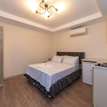 First Apart Apartment *