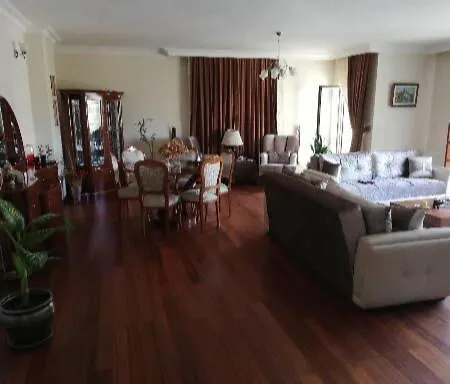 Homestay Comfortable, Clean, Tasty, Close To Koc University
