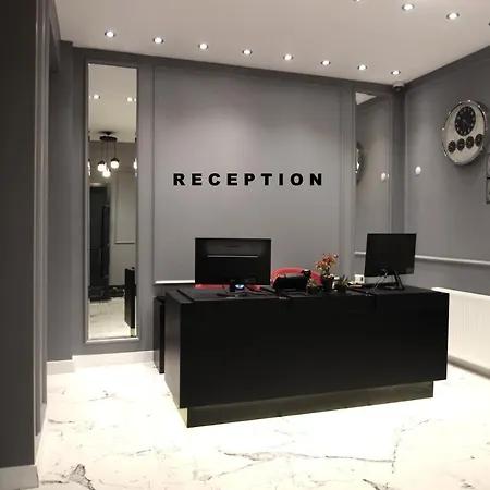 Hotel Hira