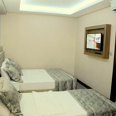 Buyuk Paris Hotel 3*