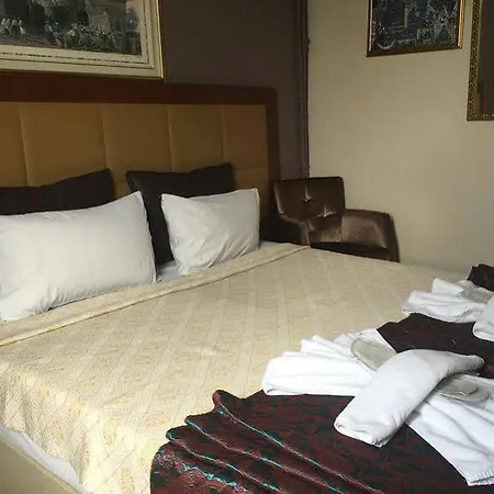 Esra Sultan Petrol Hotel 3*