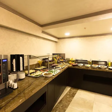 Mister & 4* Provincia di Istanbul