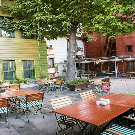 Garden House Suites Отель Стамбул