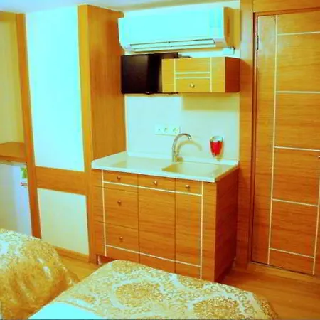 My House Laleli Otel 4*