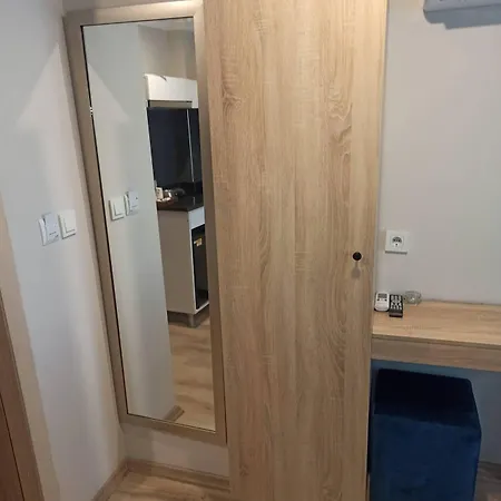 Cadde Bakirkoey Отель 2*