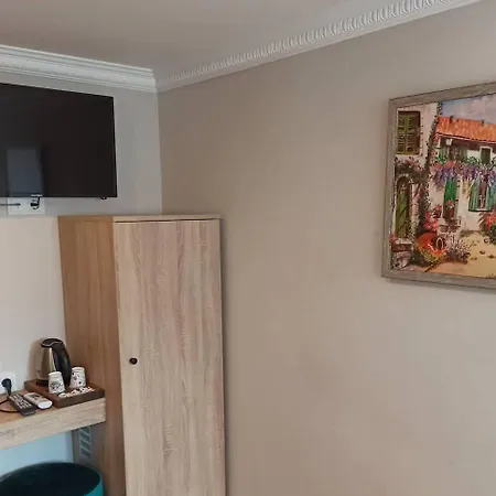Отель Cadde Bakirkoey 2*