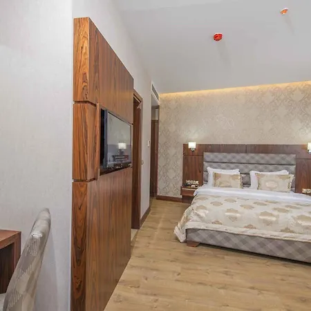 Midmar Deluxe Hotel