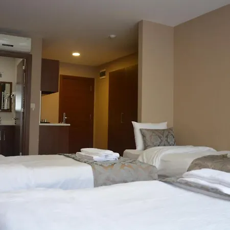 Hotel Wide Taksim 2*