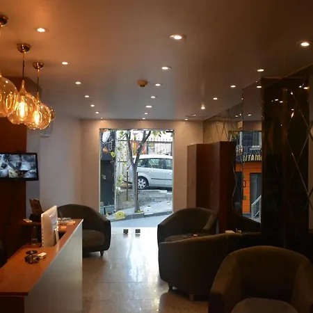 Hotel Wide Taksim 2*