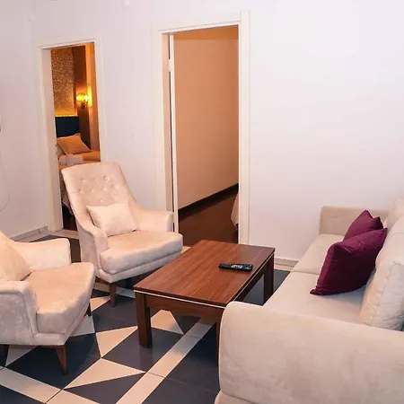 Sufra Aparthotel 2*