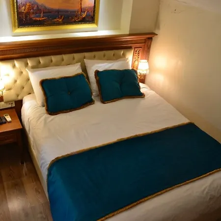 Blue 3*