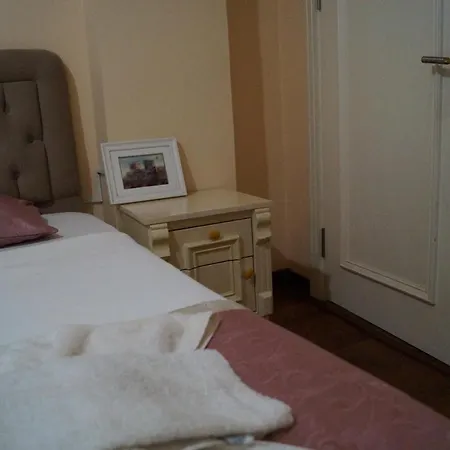 La Petite Maison Отель Стамбул