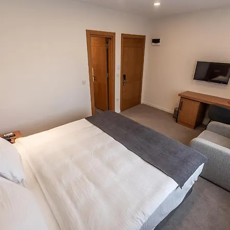 Bram Hotel