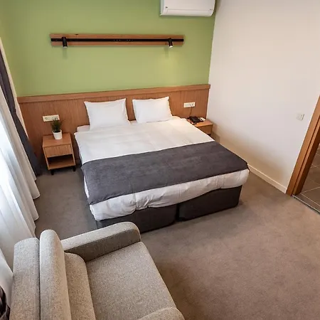 Bram Hotel