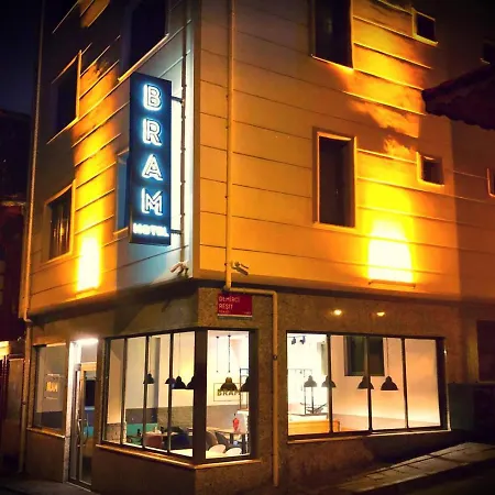 Hotel Bram 3*