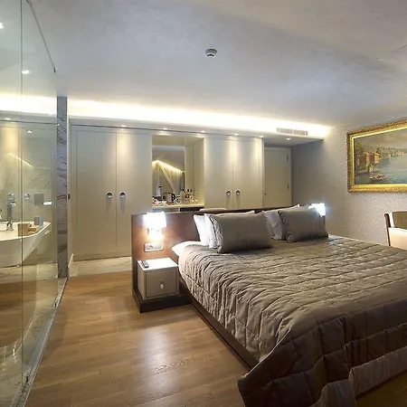 Taba Luxury And Hotel Istanboel
