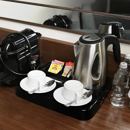 Otel Mercure West & Convention Center 5*