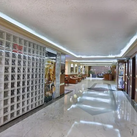 Hotel Crowne Plaza - Ortakoy Bosphorus By Ihg Istanbul