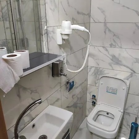 Moon Sirinevler Hotel 2*