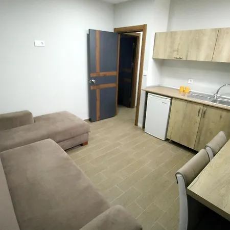 Joı Suıtes&hotels Otel 3*