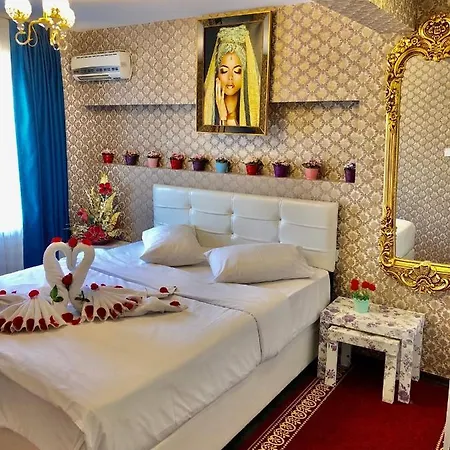 Apart Otel White Beyaz Suites 2*