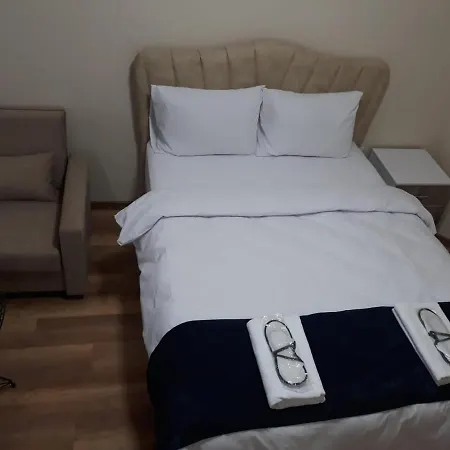Pera Aparthotel *