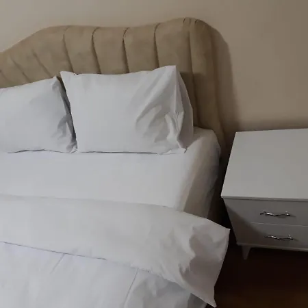 Aparthotel Pera