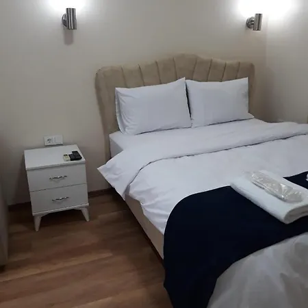 Pera Aparthotel *