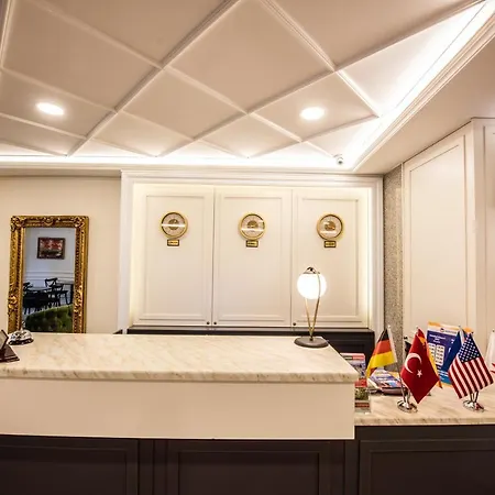 Royal Bosphorus & Hamam 호텔 4*
