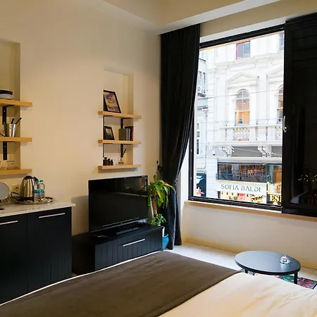 Magnova Hotel 3*
