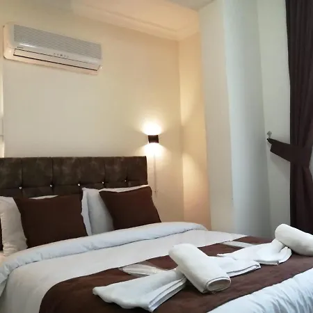 Dos Hermanos Hotel 2*