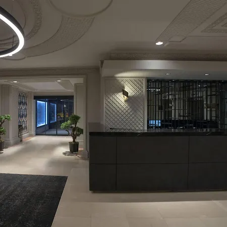 Taksim Square 4*