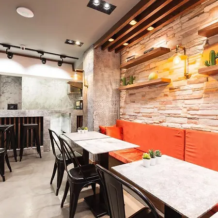Sherry Karakoey Istanbul