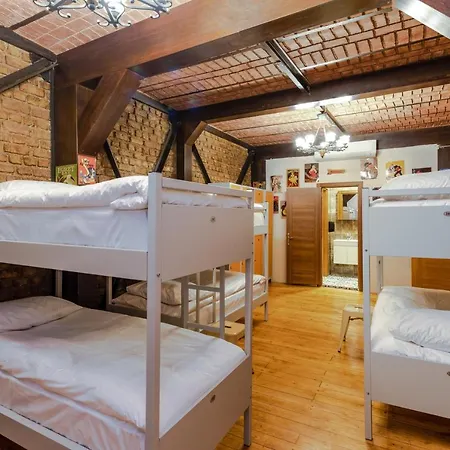 Sanat Taksim Hostel