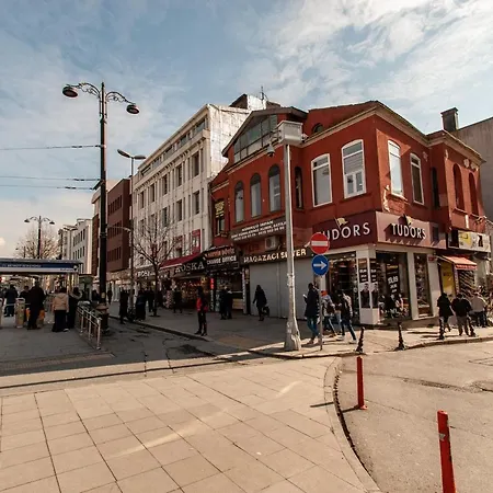 Naz Old Bazaar Hotel