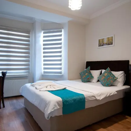Taksim Hotel *