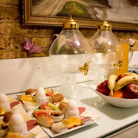 Taksim Hotel *
