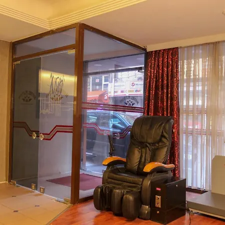 Hotel Pluton 2*
