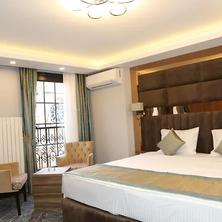 Hotel Grand Kavi 3*