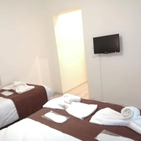Dos Hermanos 2*