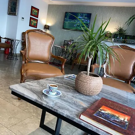 Hotel Liberi Taksim 3*