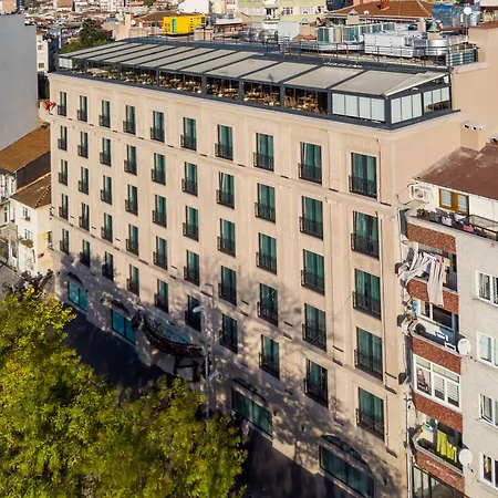 Nova Plaza Pera 4*