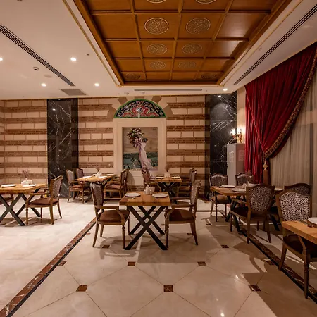 Nova Plaza Pera Hotel 4*