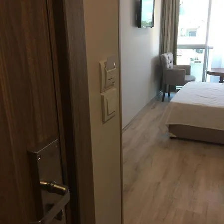 Отель Cadde Bakirkoey 2*