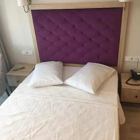 מלון Cadde Bakirkoey