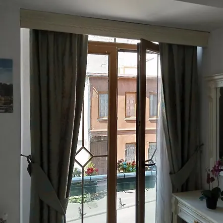 La Petite Maison فندق اسطنبول