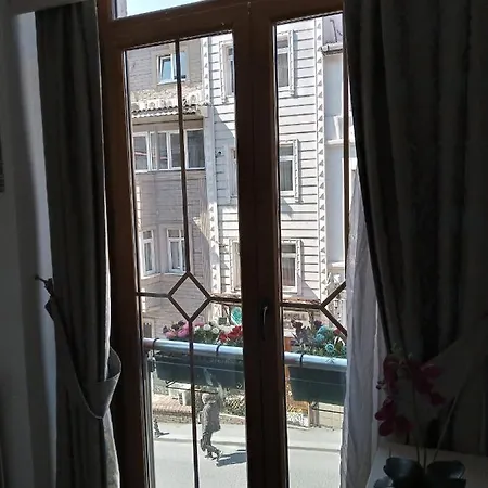 La Petite Maison