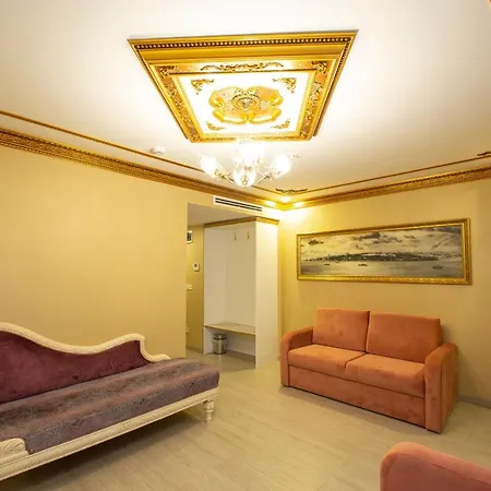 Hotel Empire
