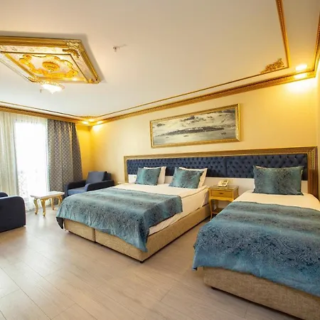 Empire Hotel 3*